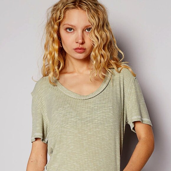 POL Ribbed Sage Green Top - Picture 1 of 5